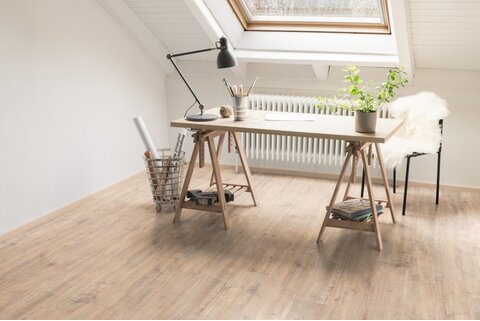 Laminátová podlaha Dub Woodwork
