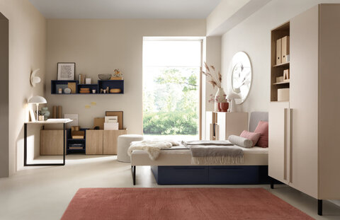 Polica SE11 pieskovo béžová/dub olejovaný/kráľovská modrá 125x25x30